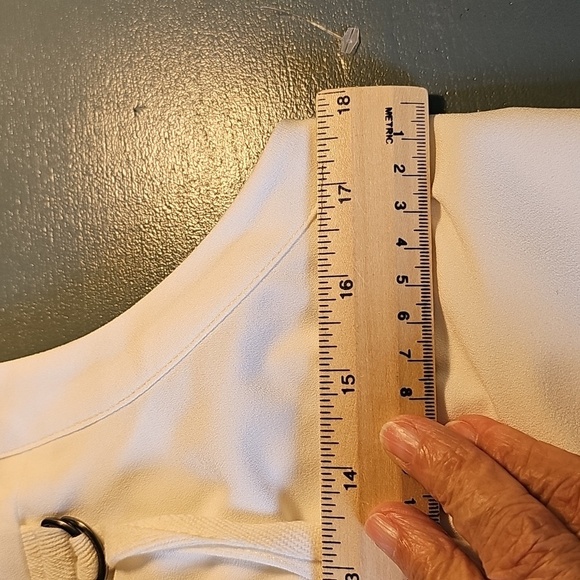 Material Girl White Sleeveless Vest with Black Accents. Size Small. NWT - Picture 13 of 14